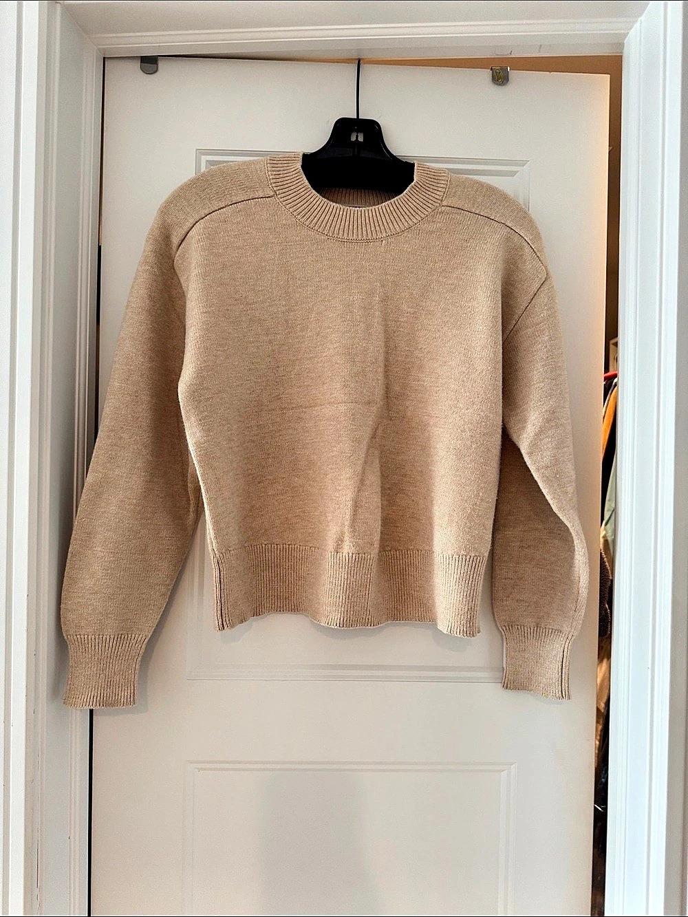 Bobeau Petite Crewneck Sweater in Brown Like New